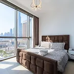 Luxury 3-Bedroom Apartment In Dubai